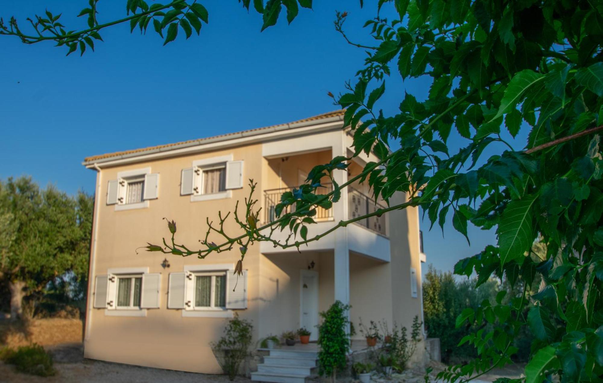 Artemis House Holiday home *